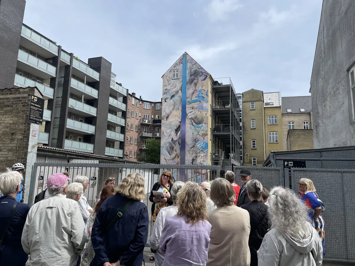 VENTELISTE Street Art Litteraturvandring — Hovedbiblioteket i Aalborg, Aalborg