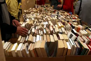 Bogsalg på Grenaa Bibliotek