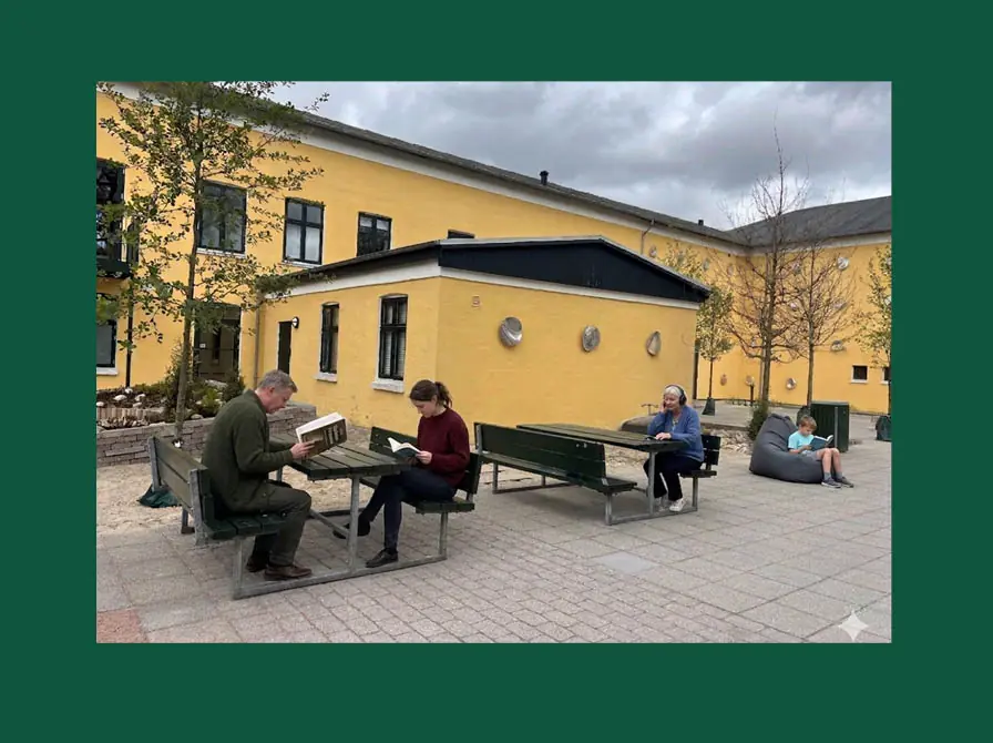 Stillelæsning i Kulturgården — Skørping Bibliotek, Skørping