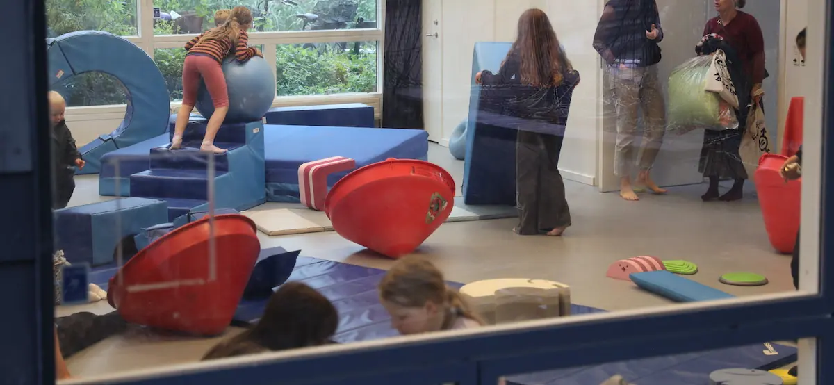 Hoppeloppen - selvbetjent legestue for 1-5 år — Brønshøj Kulturhus, København