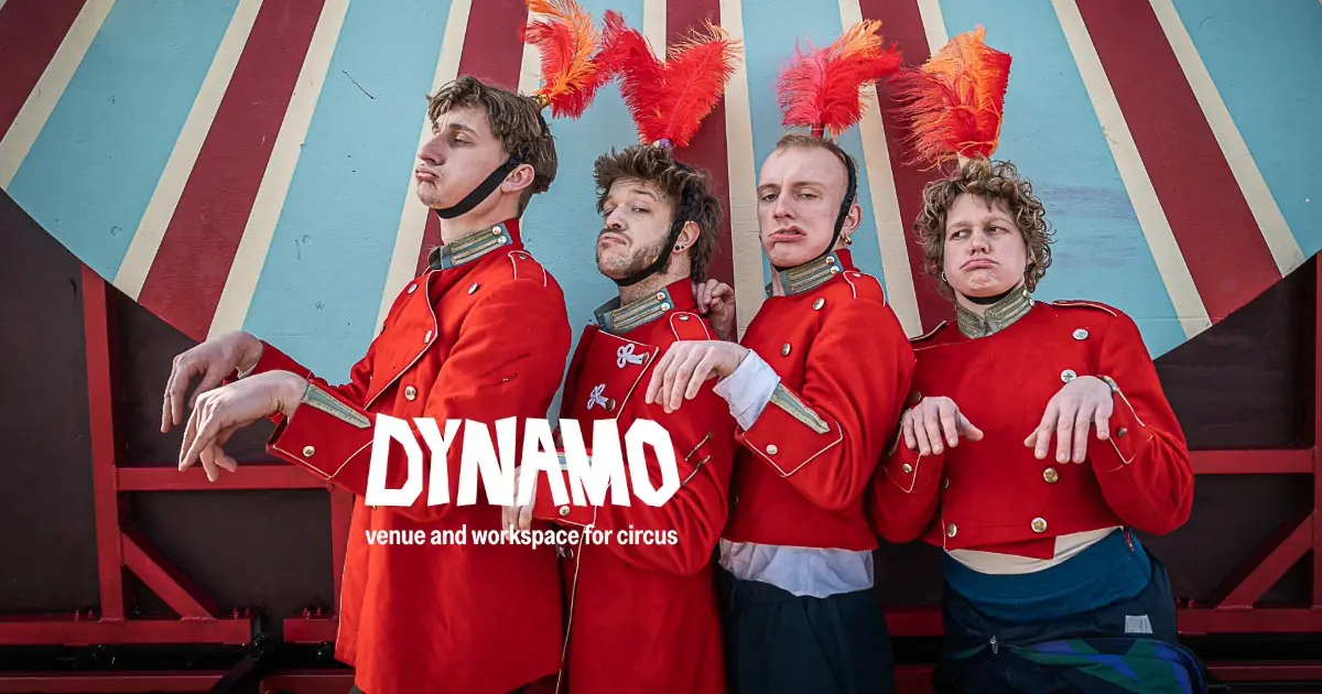 Teater på legepladsen: Grand Danois af DYNAMO — Den bemandede legeplads i Lergravsparken, København