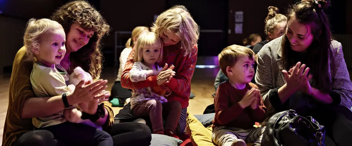 Klassiske minikoncerter for små lyttere — Islands Brygge Bibliotek, København