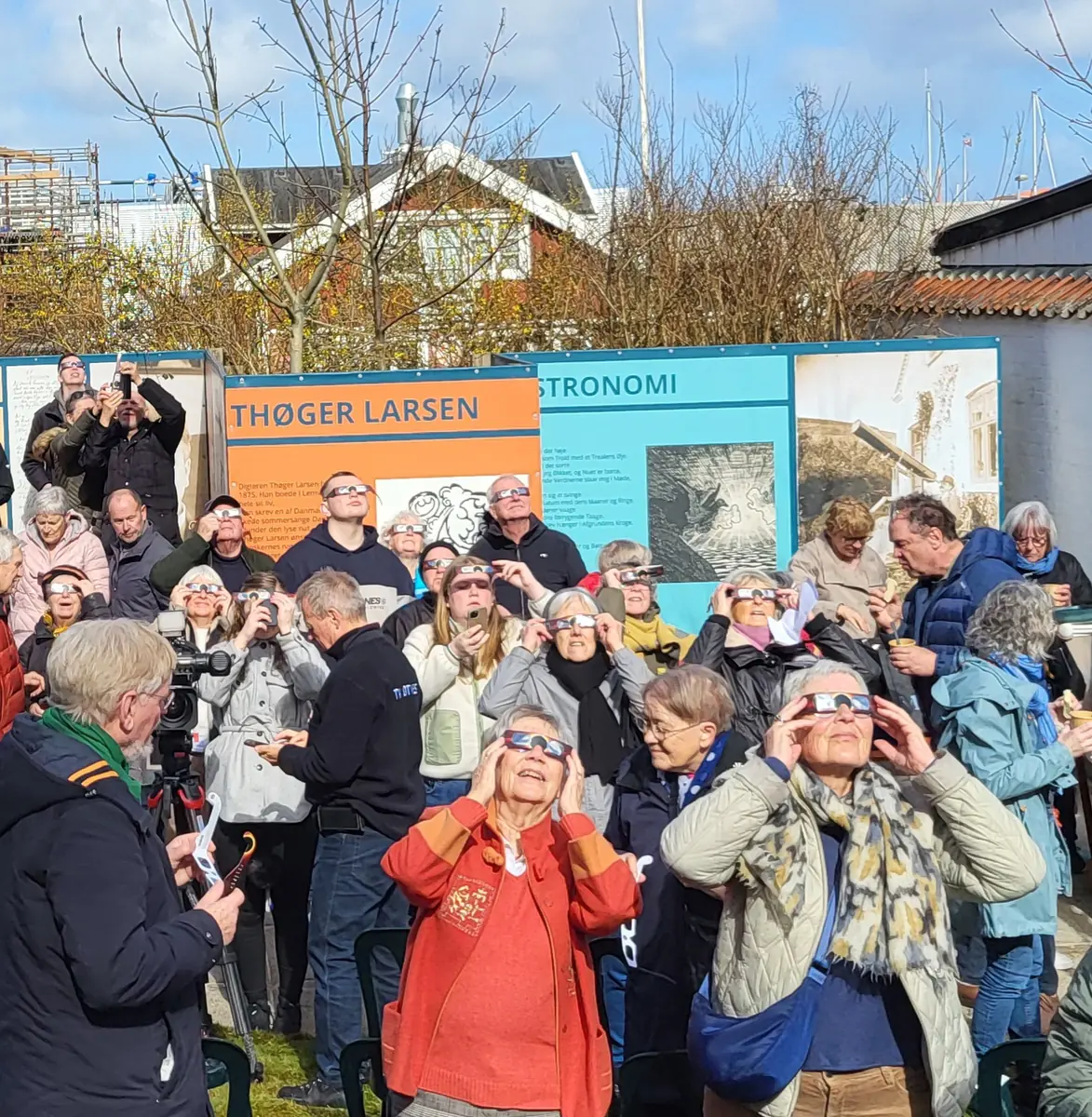 Solen går i sort over Bovbjerg — Jens Søndergaards Museum, Ferring