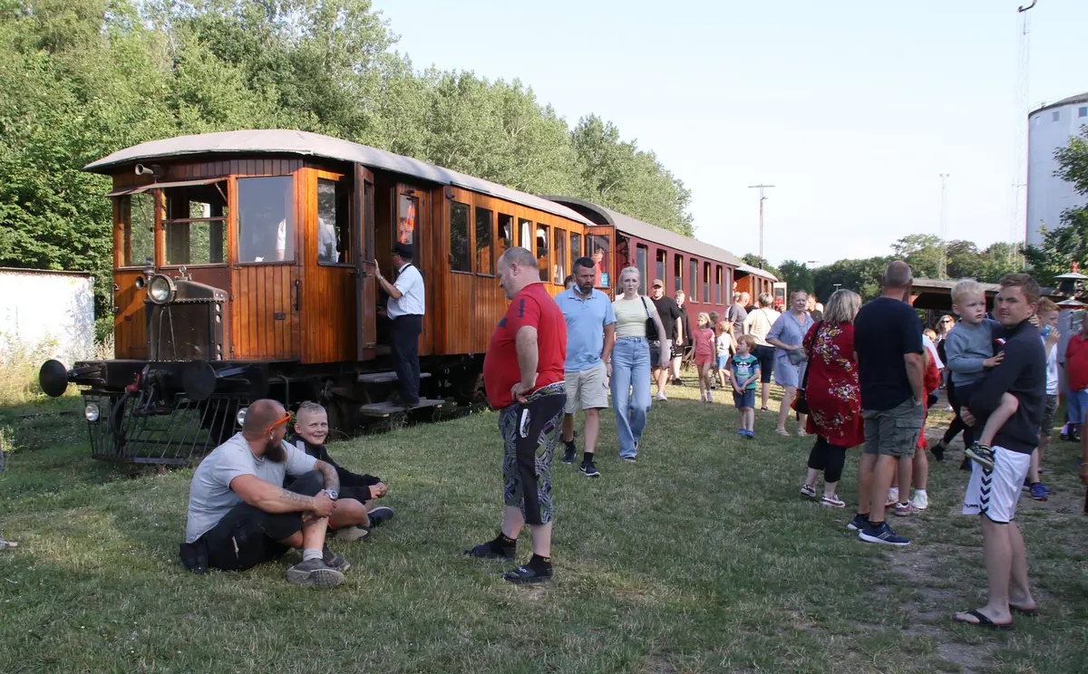 Sommertur med veterantoget Høng – Gørlev — Høng station, Høng