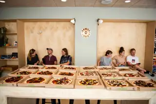 Calling all students! Get wet and eat pizza at Humlehøj svømmehal