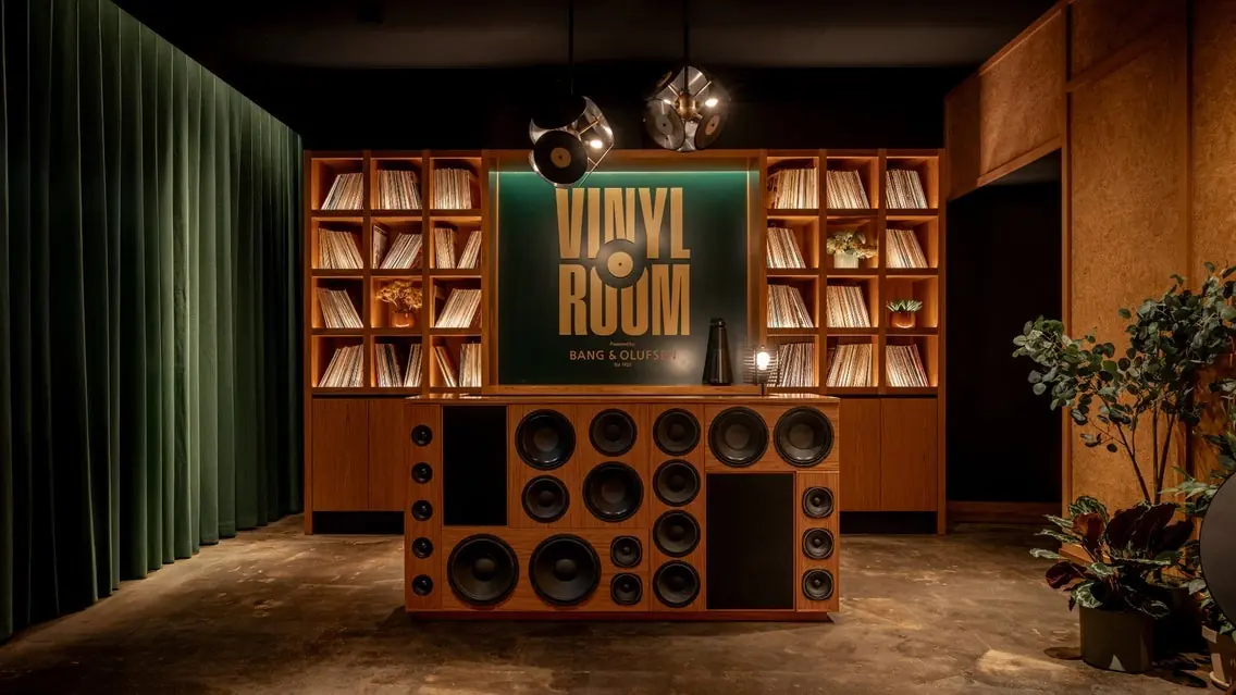 Vinyl Room Access – Harlem Globetrotters (concert ticket not included) — Copenhagen