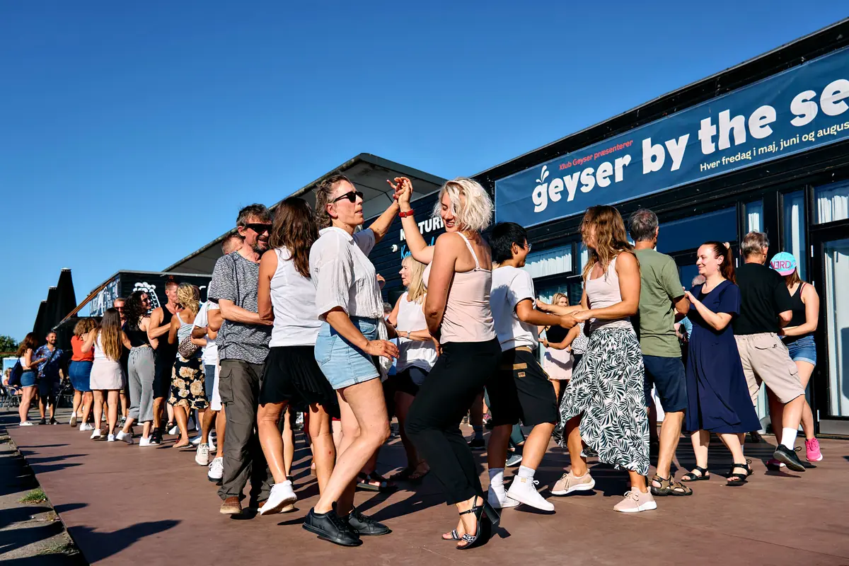 Summer Dance on the Quay: Non Stop Bachata — Islands Brygge Bibliotek, Copenhagen