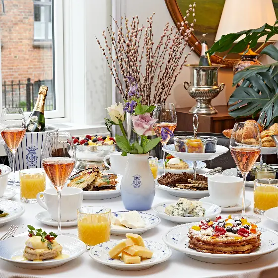 Champagnebrunch — Grand Hotel Odense, Odense