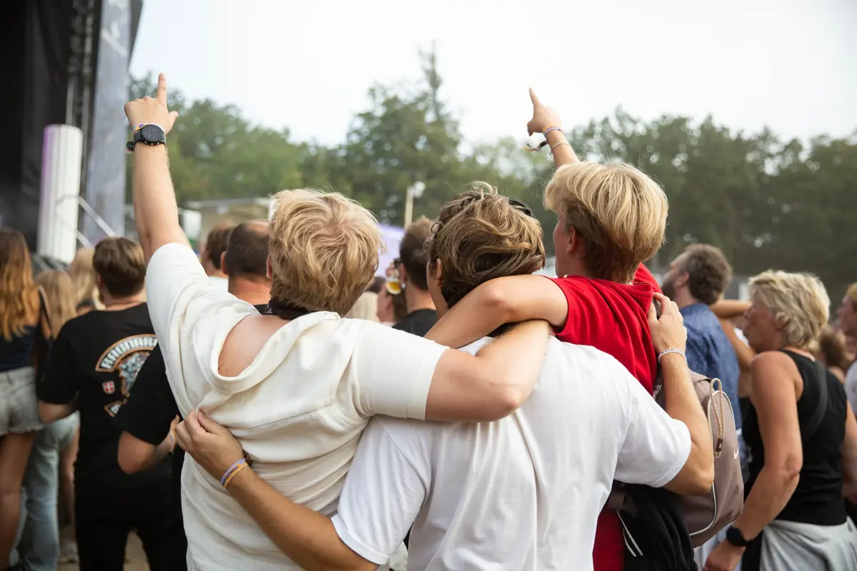 Tjøs og Tjærlighed med sexologerne — Wonderfestiwall, Allinge