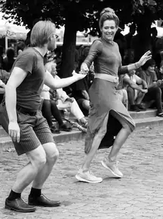 LINDY HOP
