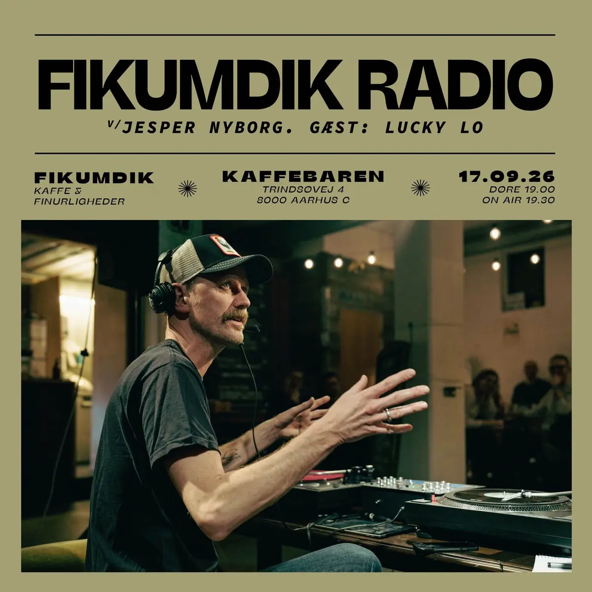 Fikumdik Radio v. Jesper Nyborg. Gæst: Lucky Lo — Fikumdik Kaffe, Aarhus