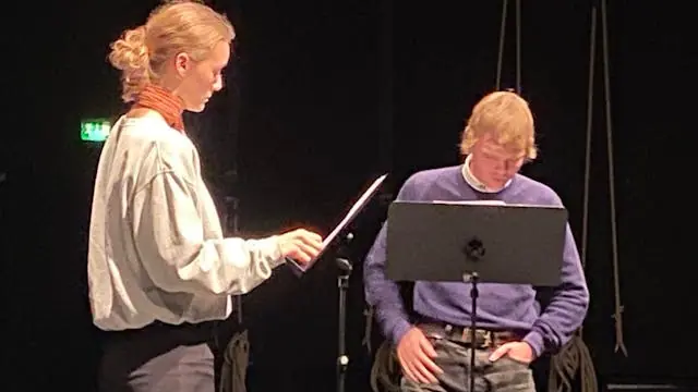 FRA SKRIFT TIL SCENE — Teater Momentum, Odense