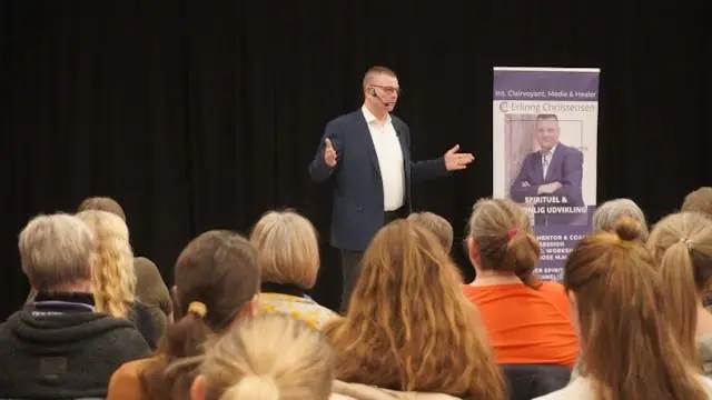 Eksklusivt klarsynsdemonstration. Kun 20 pladser. — Clinic Harmonia., Køge