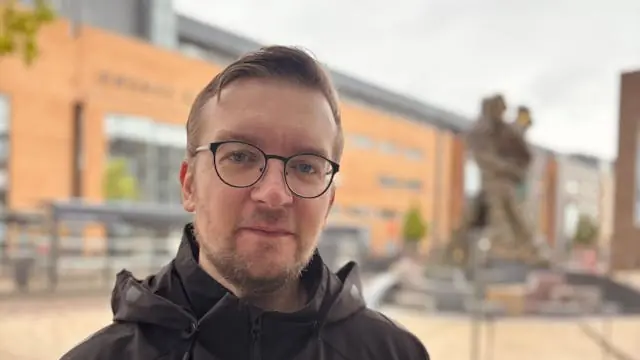 Kasper - Gadens Stemmer — Rytterstatuen, Odense
