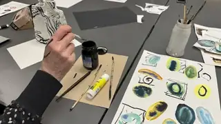 Kunstpauser for voksne: Naturcollage i lag