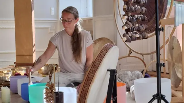 Yoga og lydbad — Luna Sommer - Yoga & Mind, Hammel