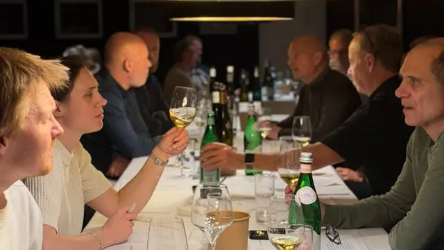 EM for tør Riesling — Mr Ruby Wine, Brabrand