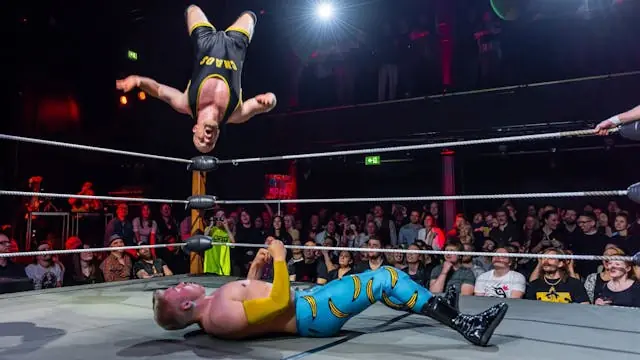 Dansk Pro Wrestling - TUMULT I THYBORØN — Wærket, Thyborøn