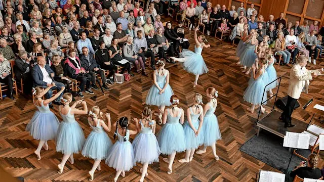 Wienerkoncert med Harmoniorkestret TONICA Aarhus — Festsalen, Aarhus