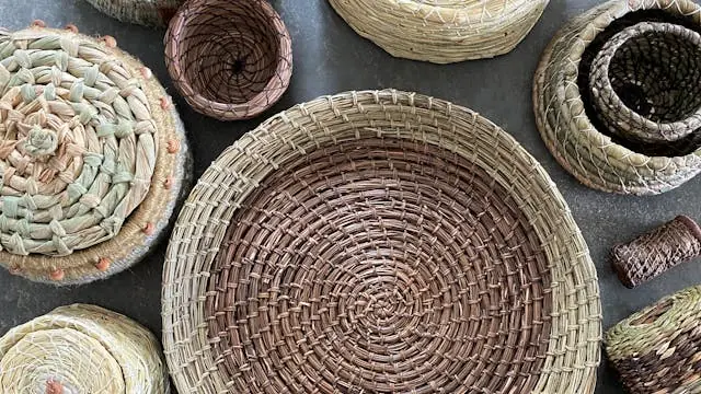 Naturens Håndværk: Flet i naturfibre — Esrum Kloster & Møllegård, Græsted