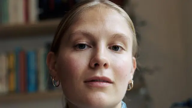 Emma Holten og Sine Plambech om Gæld — Vartov, København