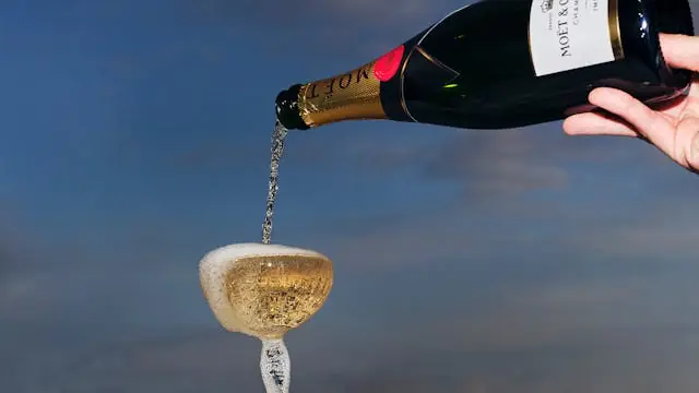 Experience Moët & Chandon: An Exclusive Masterclass in the World of Champagne — ILLUM Rooftop, Copenhagen