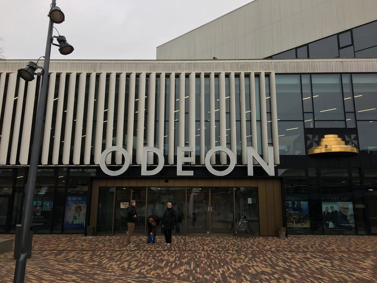 PIL — ODEON, Store Sal, Odense